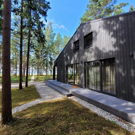 Beach House Trimpas Ungeni Exterior photo
