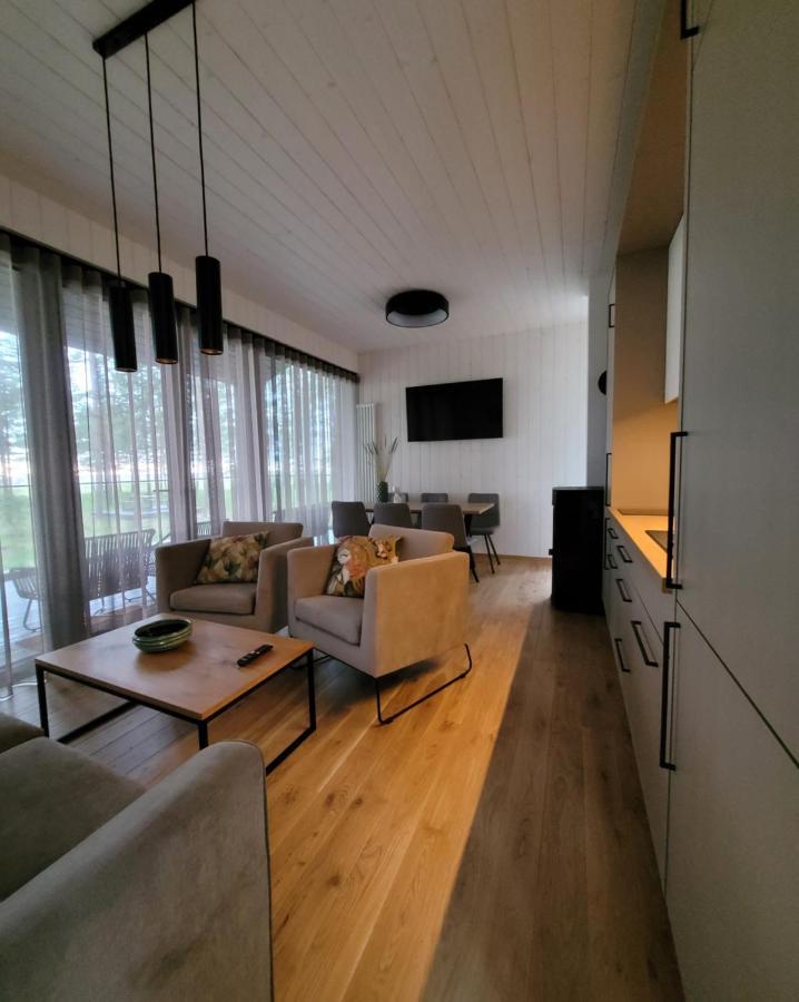 Beach House Trimpas Ungeni Exterior photo